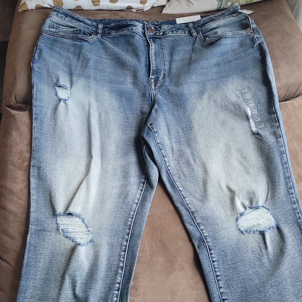 Slim cut high rise straight leg jeans